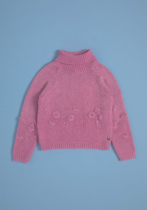 Sweater Sweater cuello alto con flores bordadas