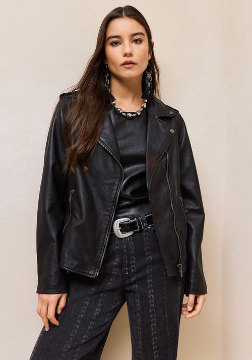 Chaqueta cuero estilo biker