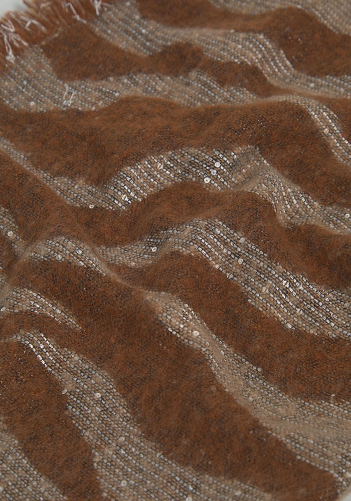 867781-0960_05