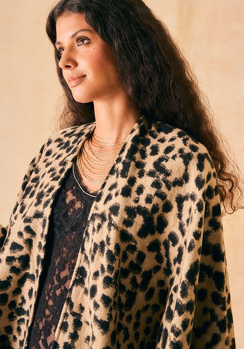 Chal Ruana Animal Print Con Flecos
