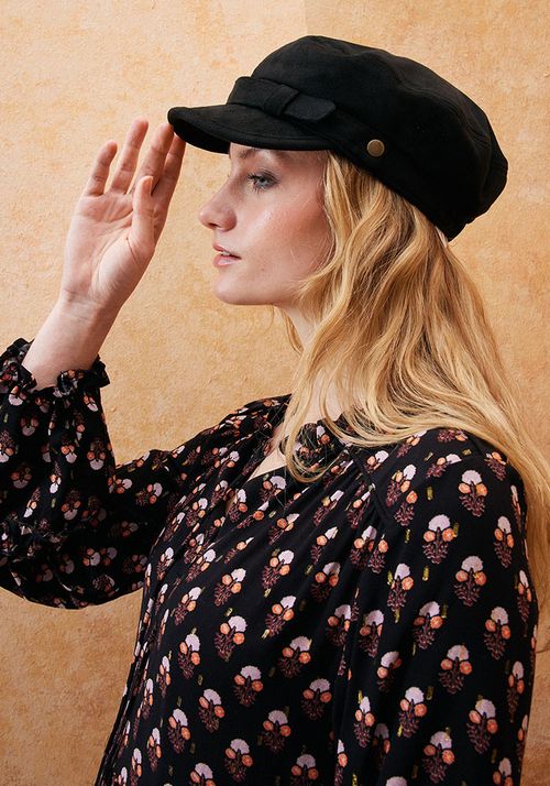 Sombrero Tipo Boina Suede con Hebilla