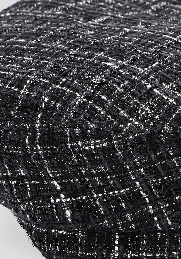 839546-0960_05