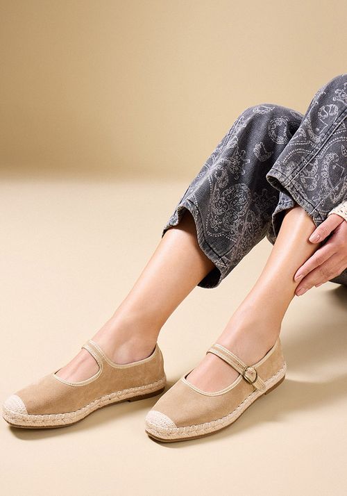 Alpargata Baja Hebilla Metálica Mujer