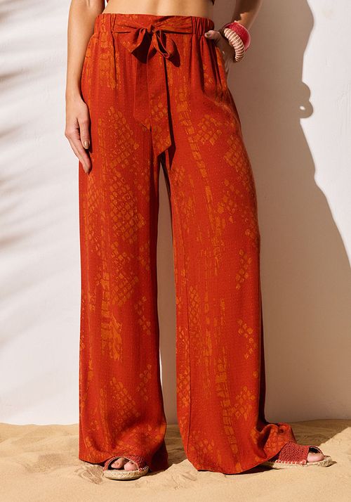 Pantalón estampado sobre tela con diseño jacquard