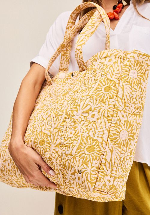 Bolso acolchado con fuelle full print