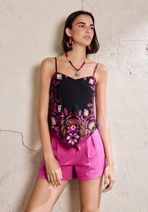 Polera estampado estilo pañuelo