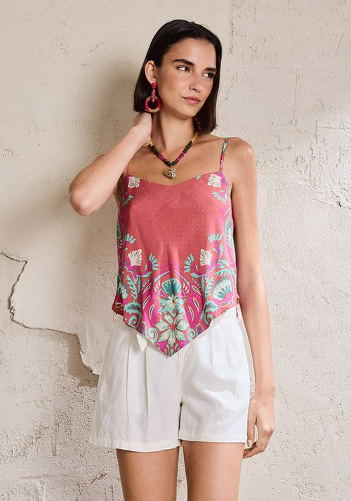 Polera estampado estilo pañuelo