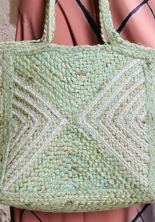 Cartera Verano Raffia Detalles Silver