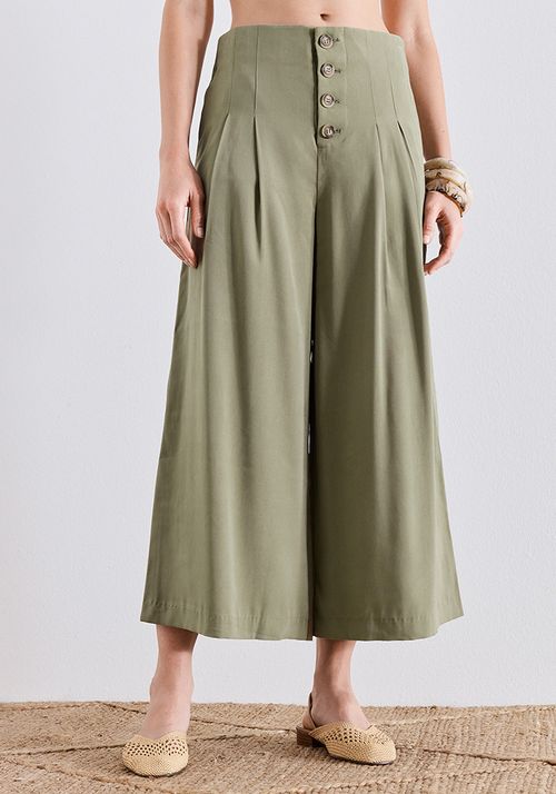 Pantalón Detalle de Pinzas y Botones en Delantero