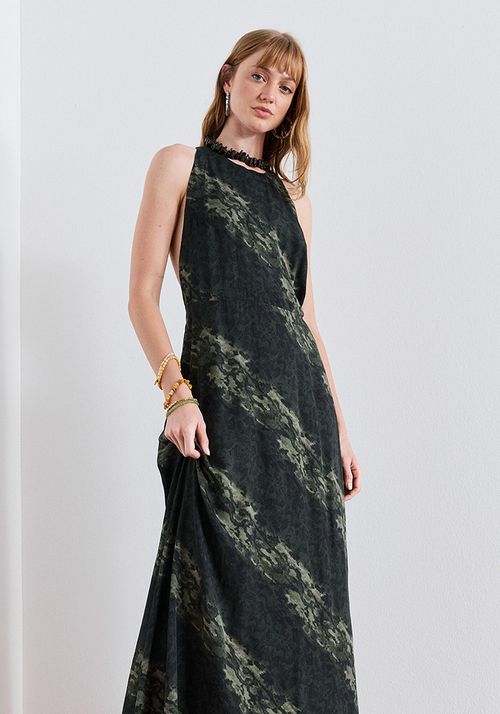 Vestido Estampado y Detalle de Cierre en Espalda