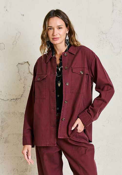 Chaqueta Tajalí En Costado Con Curva En Terminacíon