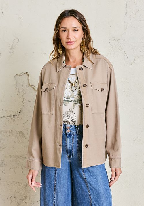 Chaqueta Tajalí En Costado Con Curva En Terminacíon