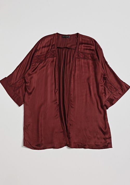 Kimono con diseño macramé