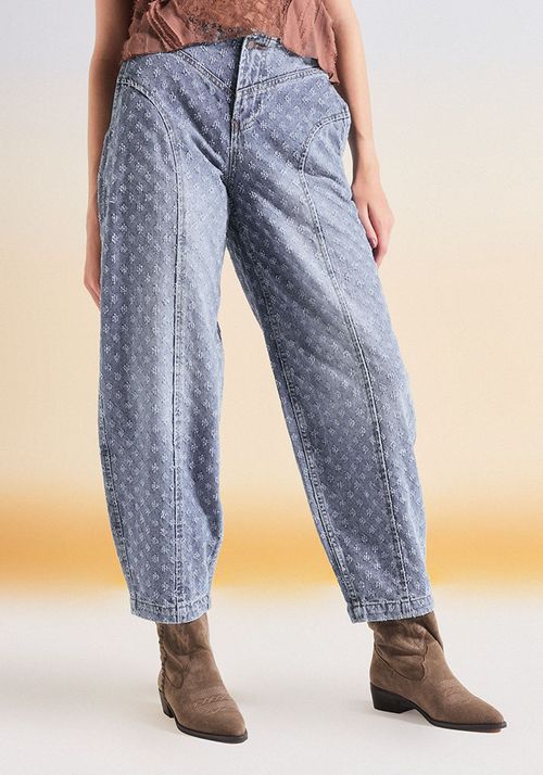 Jeans Barrel Denim Textura Desagujada