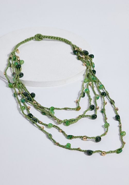 Collar hebra trenzada con mostacillas